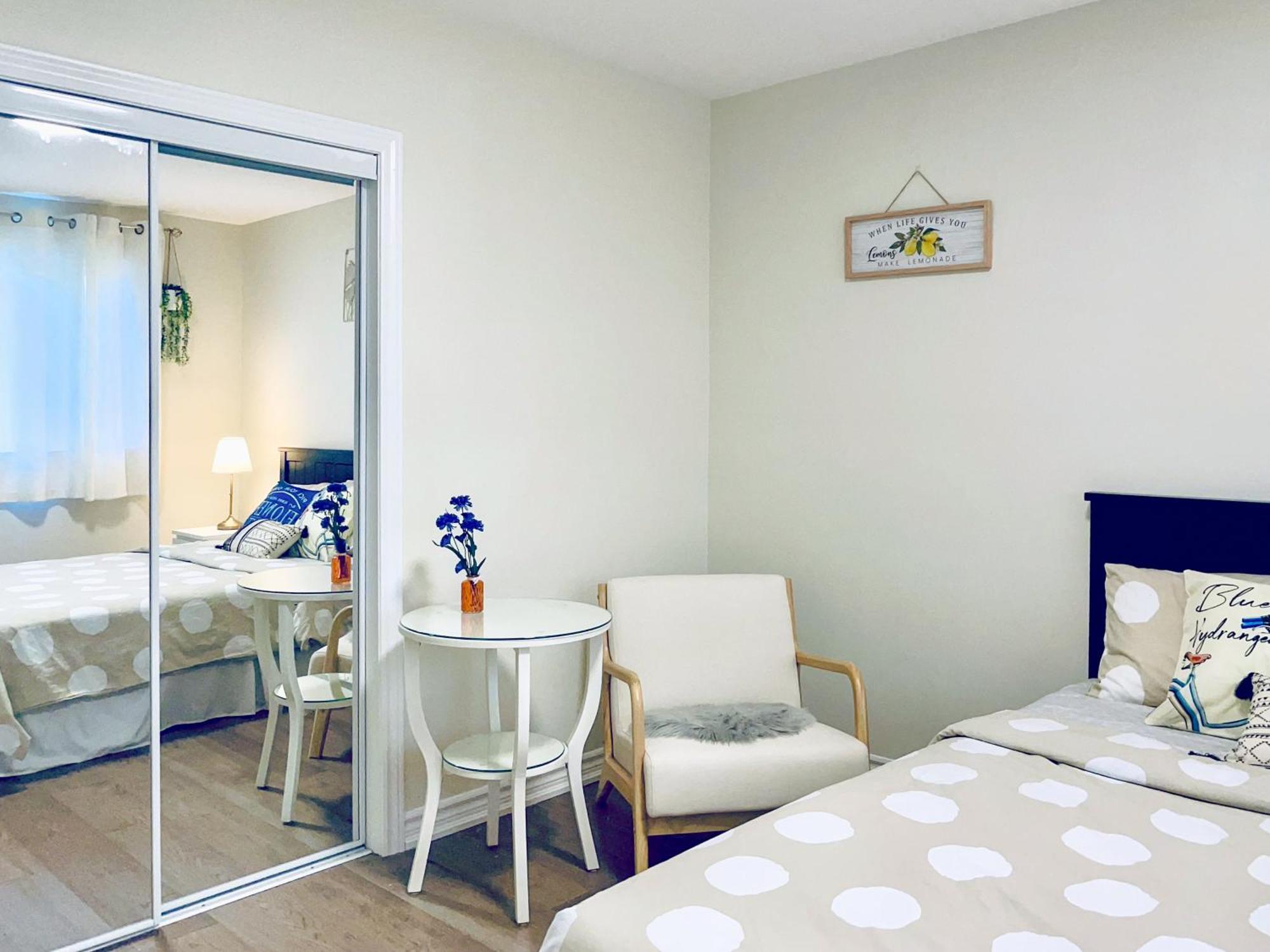 Apartmán Newly-Renovated 3Br House, 12 Minutes To Airport Toronto Exteriér fotografie