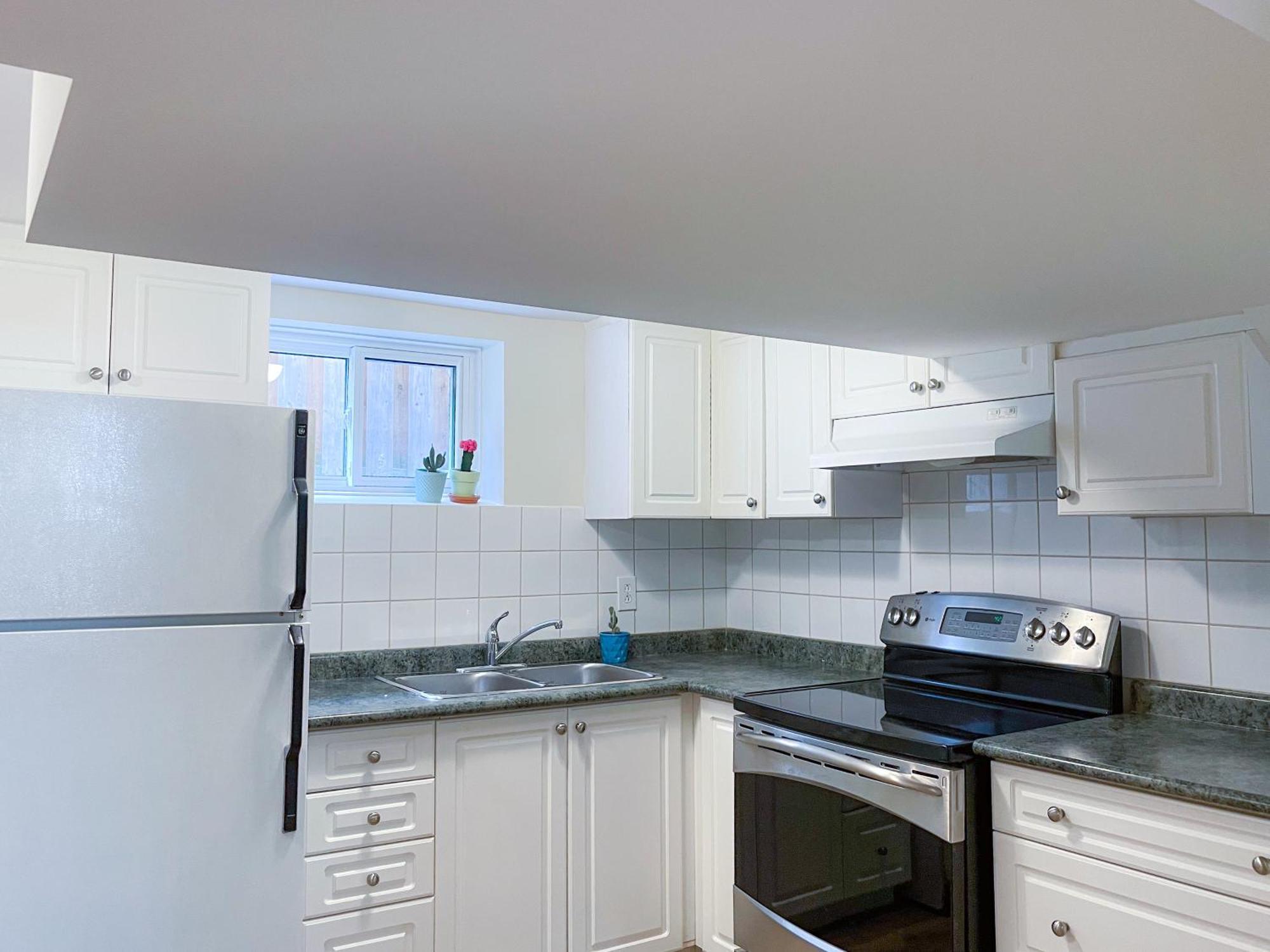 Apartmán Newly-Renovated 3Br House, 12 Minutes To Airport Toronto Exteriér fotografie